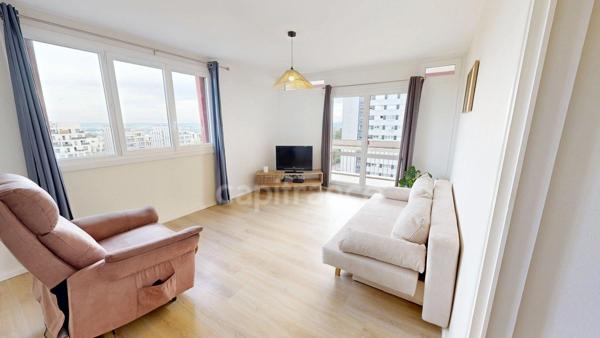 Appartement T4 rénové en 2026 – 89,12 m² – 6ᵉ étage – Vue remarquable sur Lyon