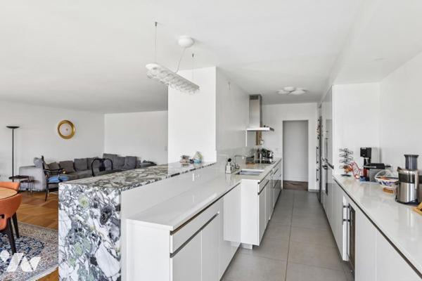 Neuilly sur Seine - Appartement familial de 174 m² baigné de lumière