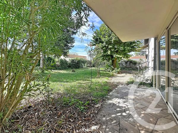 Maison à vendre  6 pièces - 140 m 2   COULOUNIEIX CHAMIERS  - 24