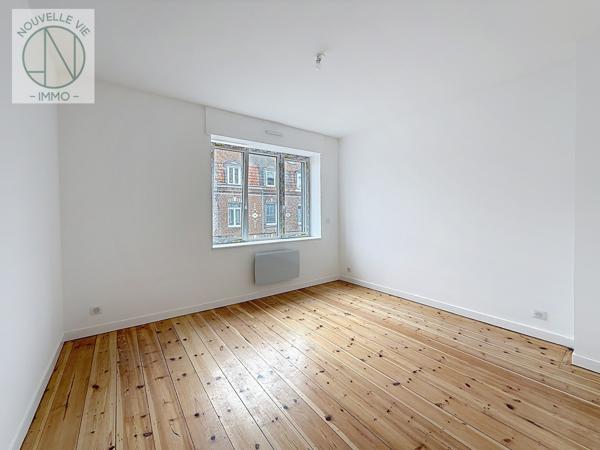 Maison
                                                                                                                                                                                                                                                                                                                        4 pièce(s)                                                                                                                                                                                                          3 chambre(s)                                                                                                                                                                                                          85  m²
