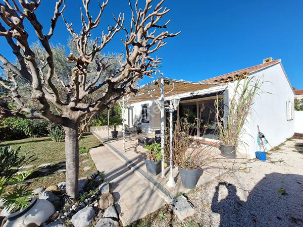 HYERES - Maison récente T4 - Plain-pied - 100m² - Parkings