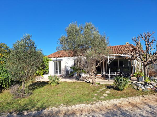 HYERES - Maison récente T4 - Plain-pied - 100m² - Parkings