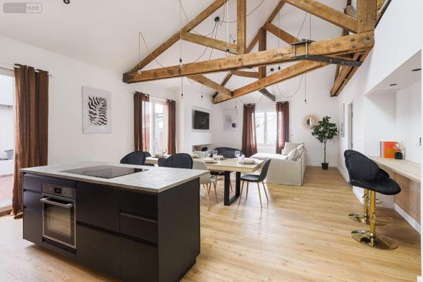 Appartement à vendre à Bordeaux en Gironde (33300), ref : 33145/APPT/1879   
Ravesies