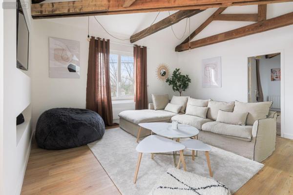 Appartement à vendre à Bordeaux en Gironde (33300), ref : 33145/APPT/1879   
Ravesies