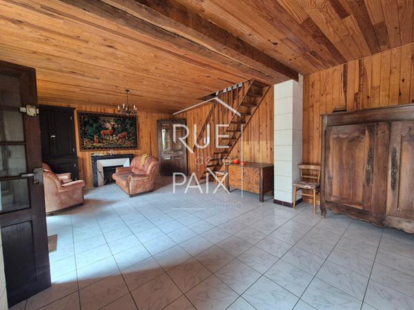 86330 ANGLIERS Maison Angliers 2 pièce(s) 70 m2 avec dépendances