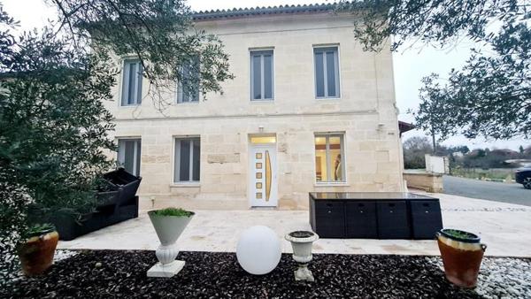 Maison à vendre |  Arveyres |  8 pièces | 285 m²