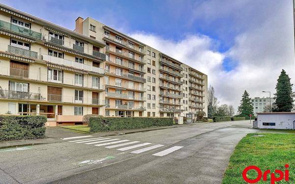 Appartement à vendre    3 pièces •  Bourgoin-Jallieu