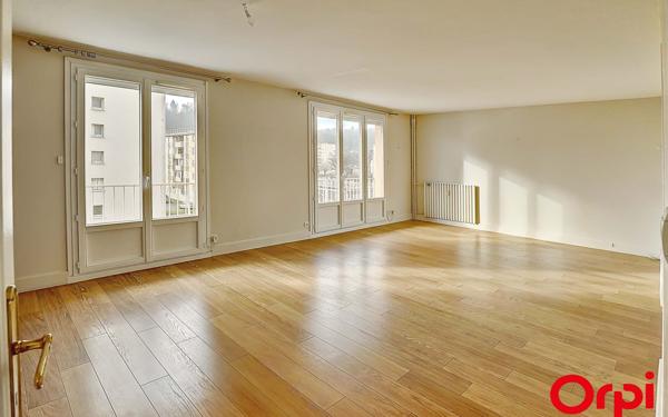 Appartement à vendre    3 pièces •  Bourgoin-Jallieu