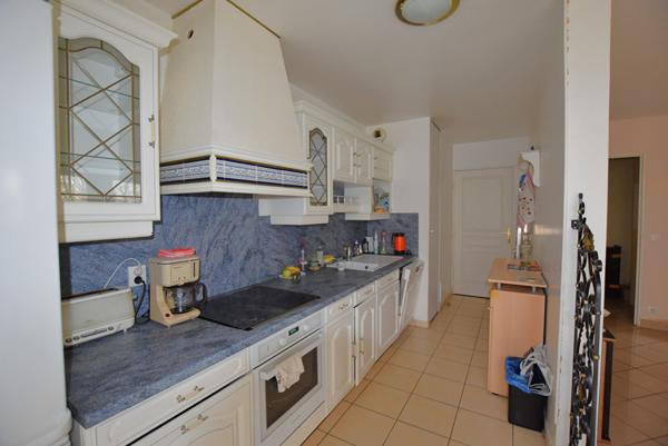 COMBS LA VILLE : appartement T3 (85 m²) à vendre