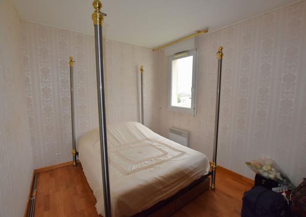 COMBS LA VILLE : appartement T3 (85 m²) à vendre