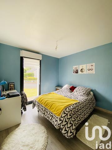 House for sale 5 rooms 100 m² Sains-en-Amiénois