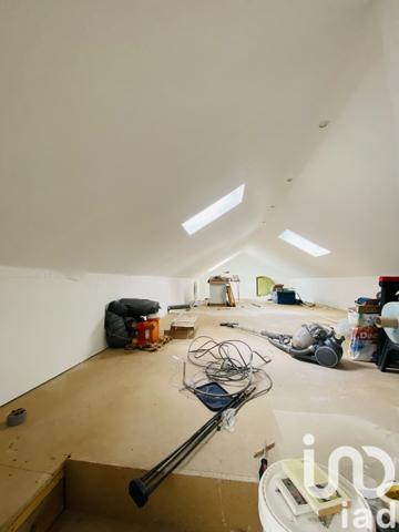 House for sale 5 rooms 100 m² Sains-en-Amiénois