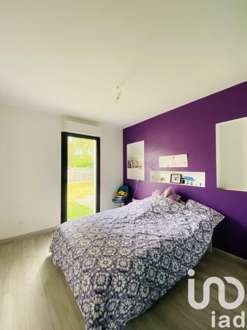 House for sale 5 rooms 100 m² Sains-en-Amiénois