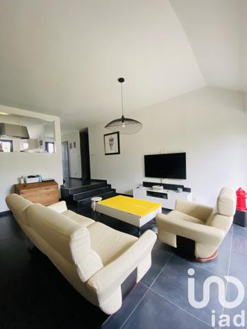 House for sale 5 rooms 100 m² Sains-en-Amiénois