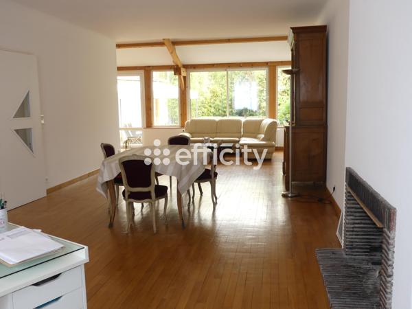 Maison
         10 pièces
        - 370 m² 260 000 € *