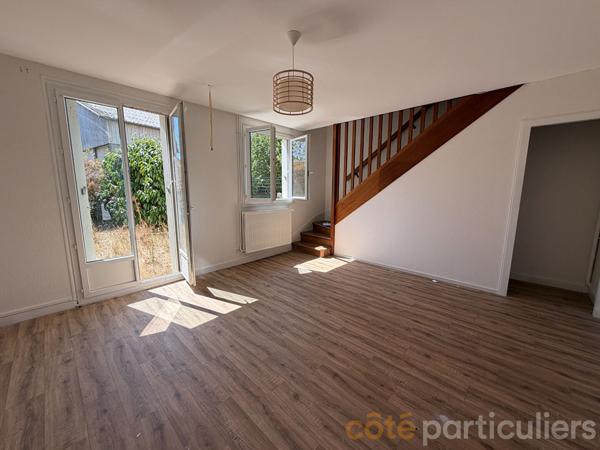 Vente
                Maison88 m² - 4 Pièces -
                    CULAN (18270)