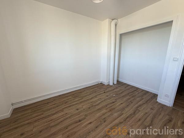 Vente
                Maison88 m² - 4 Pièces -
                    CULAN (18270)
