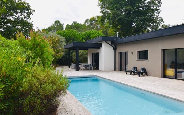 Maison à vendre    5 pièces •  Seignosse