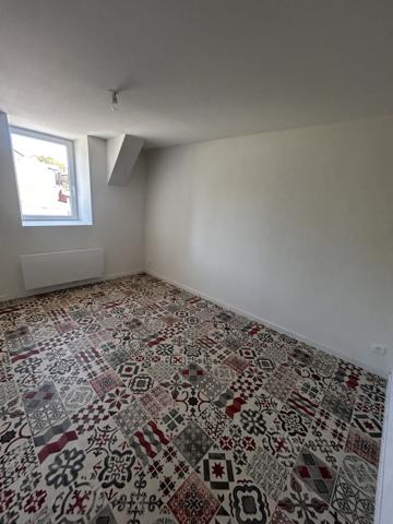 APPARTEMENT PROCHE DU CENTRE VILLE GUISE