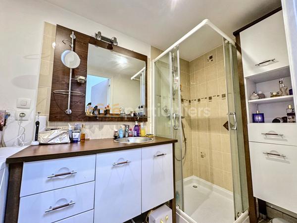 Location
                Maison55,73 m² - 3 Pièces -
                    EVREUX (27000)