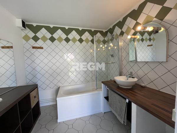 Le Malesherbois (45330) Maison ancienne en pierres de meulières