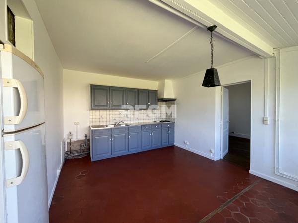 Le Malesherbois (45330) Maison ancienne en pierres de meulières