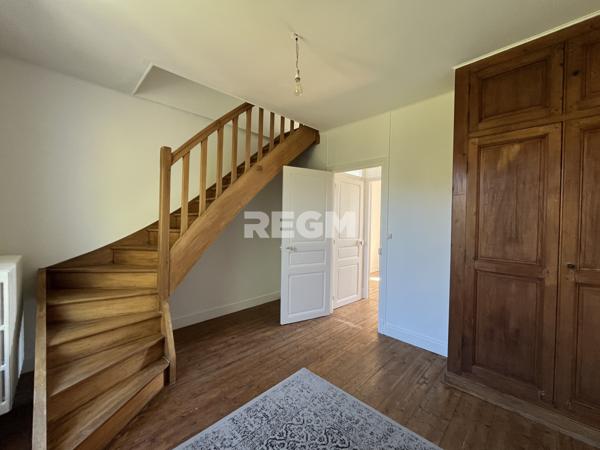 Le Malesherbois (45330) Maison ancienne en pierres de meulières