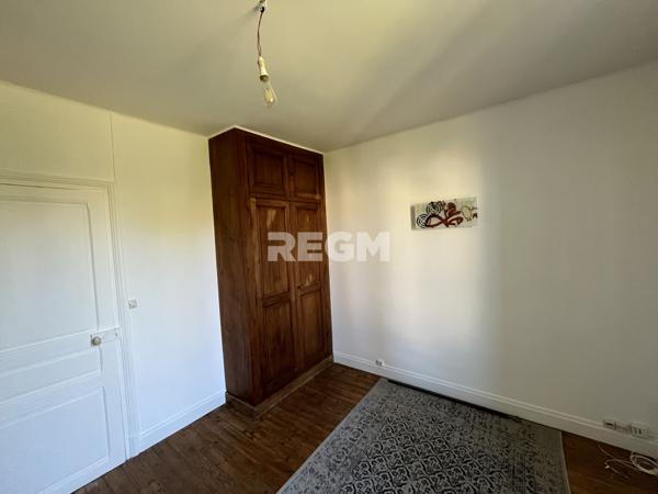 Le Malesherbois (45330) Maison ancienne en pierres de meulières