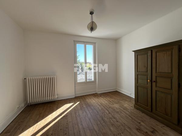 Le Malesherbois (45330) Maison ancienne en pierres de meulières