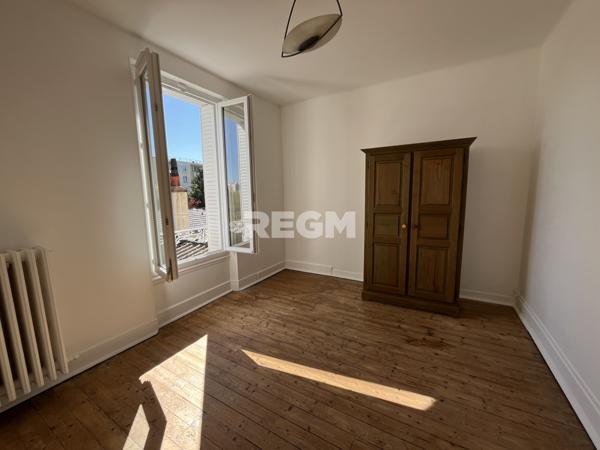 Le Malesherbois (45330) Maison ancienne en pierres de meulières