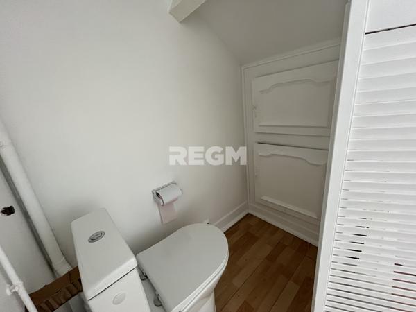 Le Malesherbois (45330) Maison ancienne en pierres de meulières