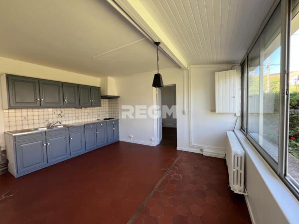 Le Malesherbois (45330) Maison ancienne en pierres de meulières