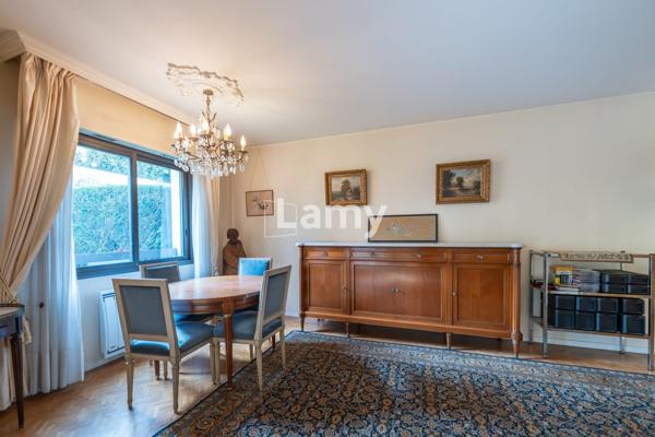 Appartement + cave + parking + garage