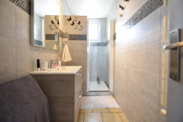 Maison plain pied deux chambres