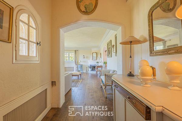 Maison d’architecte de charme au coeur du village préservé du Rouret