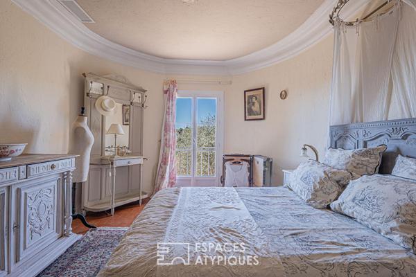 Maison d’architecte de charme au coeur du village préservé du Rouret