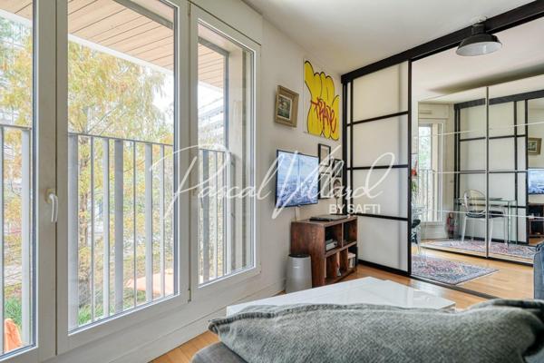 A VENDRE STUDIO DANS LE QUARTIER RIVES DE SEINE A BOULOGNE BILLANCOURT