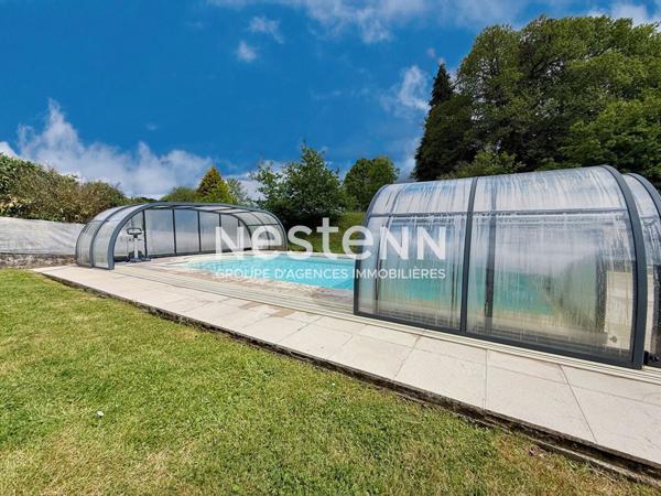 - Saint Sulpice Laurière - Maison 5 pièces avec terrasse et piscine couvertes - jardin - terrain constructible de 525 m2