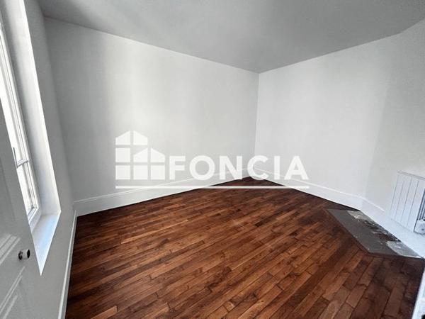 Location Appartement 2 pièces 38.35 m² - 5 RUE VICTOR HUGO Issy Les Moulineaux 92130