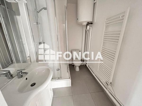 Location Appartement 2 pièces 38.35 m² - 5 RUE VICTOR HUGO Issy Les Moulineaux 92130