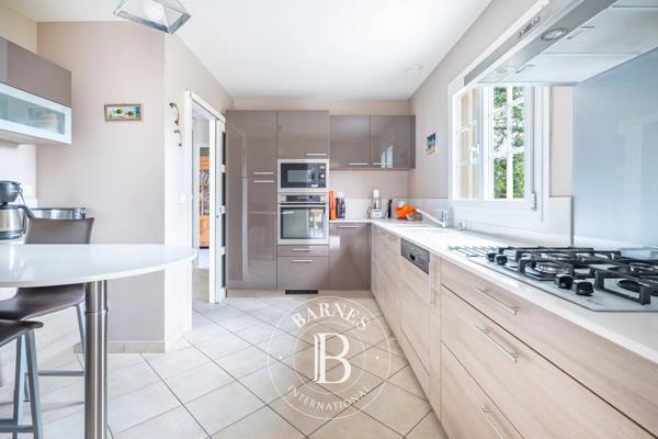 Villennes-sur-Seine, Maison 5 Chambres -  180 m² à vendre