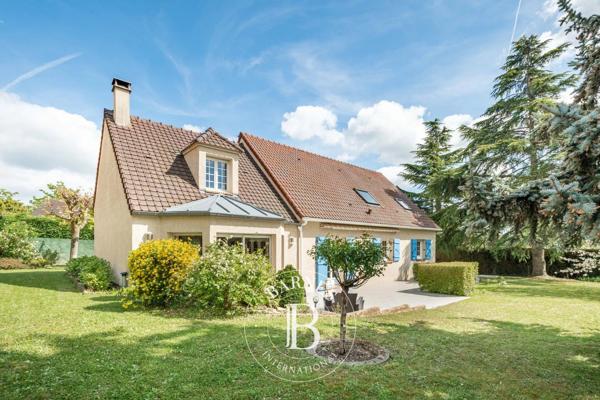 Villennes-sur-Seine, Maison 5 Chambres -  180 m² à vendre