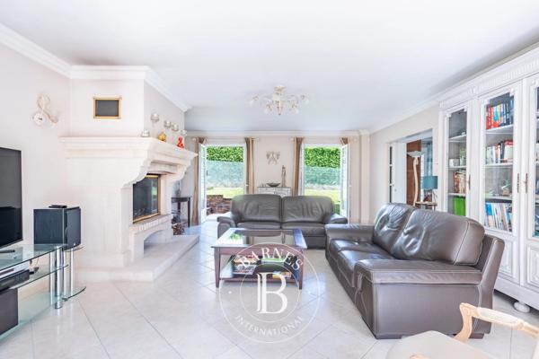 Villennes-sur-Seine, Maison 5 Chambres -  180 m² à vendre