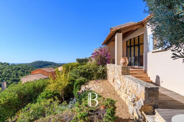 Saint-Cyr-sur-Mer, Maison 2 Chambres -  99 m² à vendre