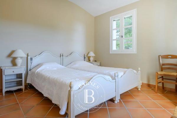 Saint-Cyr-sur-Mer, Maison 2 Chambres -  99 m² à vendre