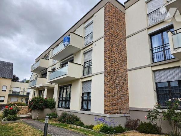 A VENDRE 

Bel appartement T3 au 2ème étage, à LE MESNIL-ESNARD (76240), idéalement situé en ...