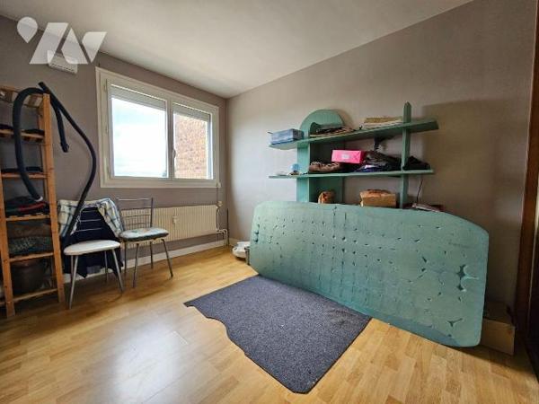 A VENDRE 

Bel appartement T3 au 2ème étage, à LE MESNIL-ESNARD (76240), idéalement situé en ...