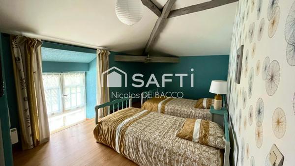 Ferme rénové 170 m2 avec piscine et jardin et vu dégagée.