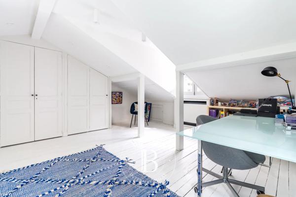 Paris 16ème, Hôtel particulier 5 Chambres -  337 m² à vendre