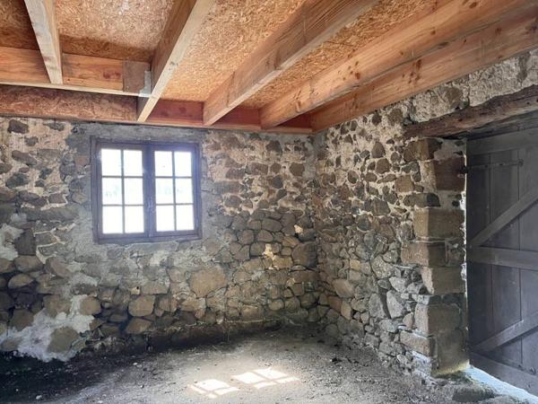 Grange à vendre |  Beaulieu-sur-Dordogne |  1 pièce | 20 m²